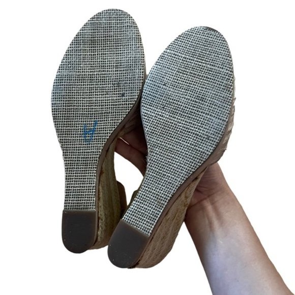 Liz Claiborne Wedges Size 6.5 - Picture 4 of 10